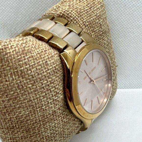 Michael Kors Slim Runway MK4294 Women's Rose Gold Analog Dial Wrist Watch JNA610 - Picture 3 of 11